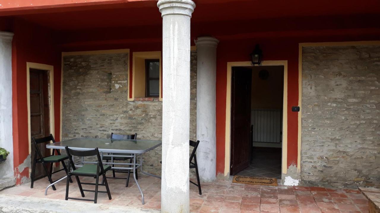Agriturismo Cascina Binelli Dogliani Luaran gambar